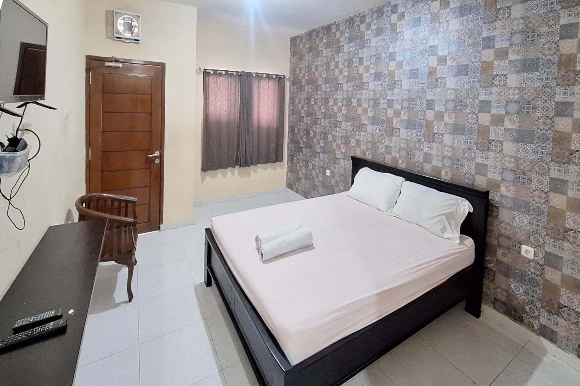 Villa Bukit Bunga Syariah Redpartner Pacet Mojokerto Extérieur photo