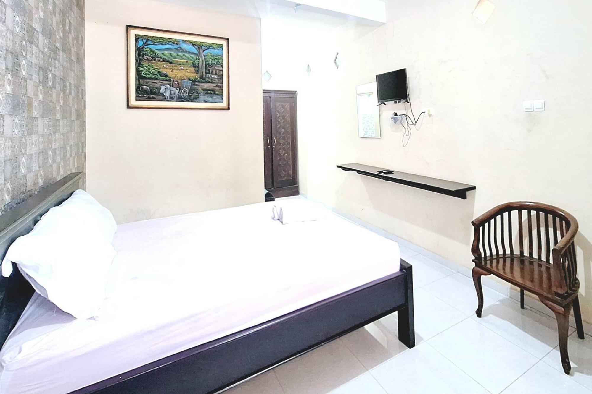 Villa Bukit Bunga Syariah Redpartner Pacet Mojokerto Extérieur photo